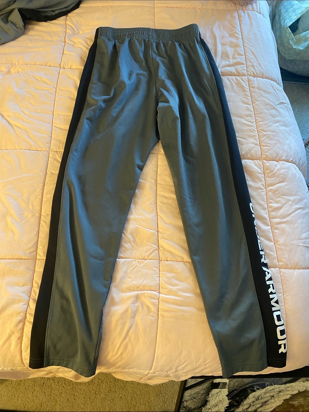 Under Armour Gray and Black Men's Performance Jogger Pants - Picture 3 of 4